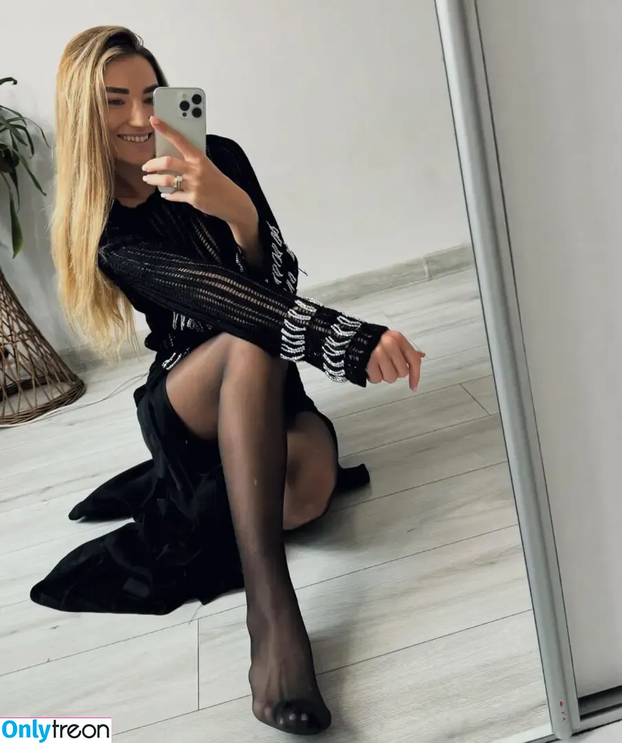 Weronika Wos nude photo #0026 (Weronika Wos)