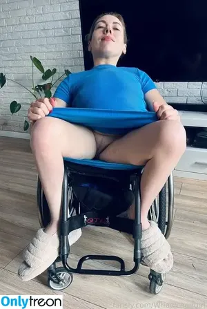 Wheelchairgirl фото голая #0148