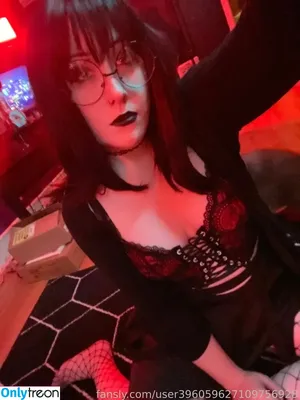 WhisperingPizza ASMR / LunaEclipseASMR / iwhispertopizza nude photo #0023