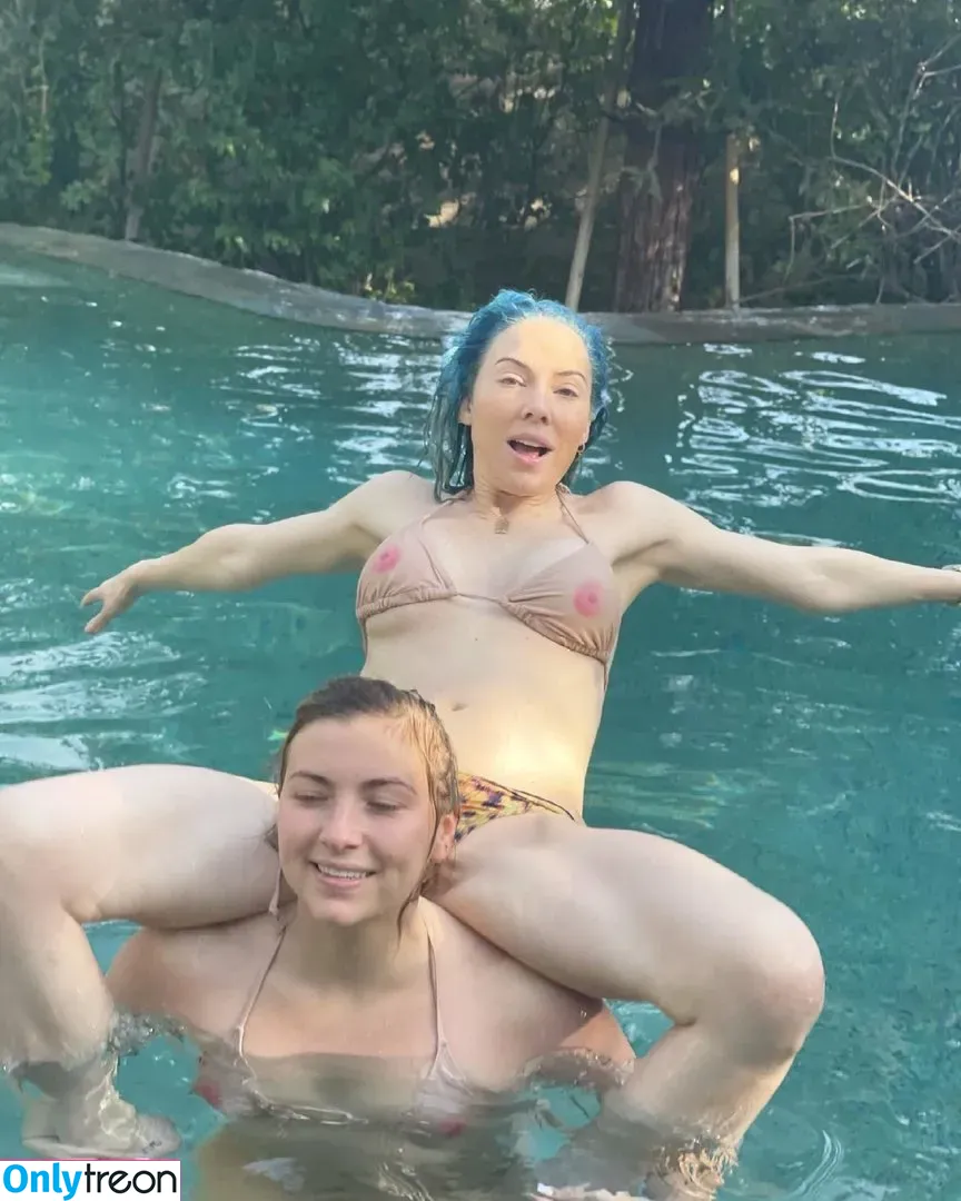 Whitney Cummings nude photo #0019 (whitneycummings)