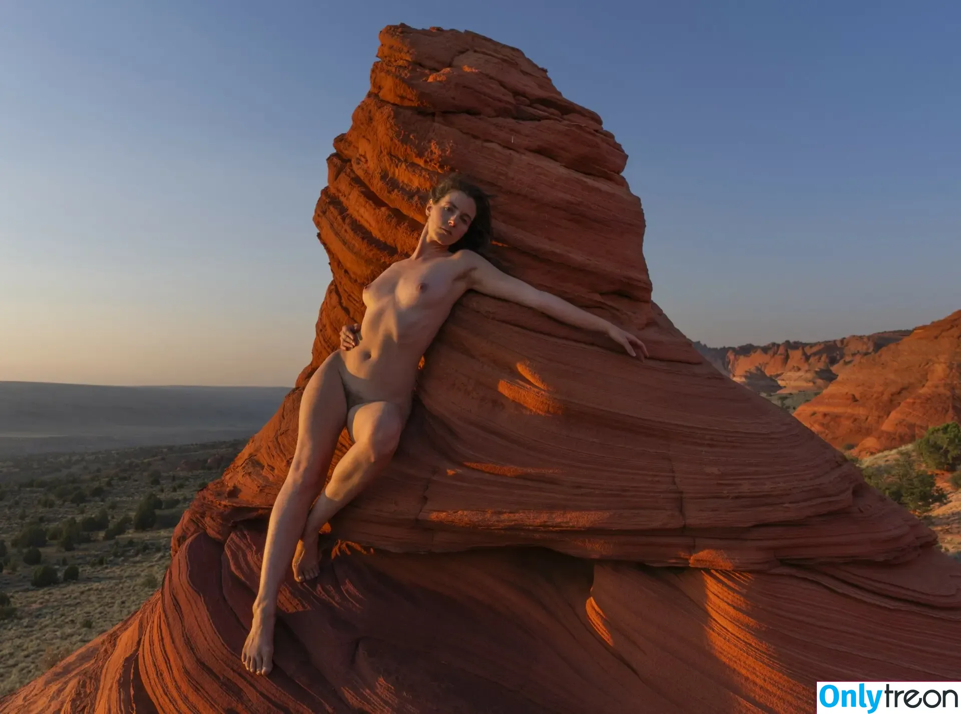 Whitney Masters nude photo #0213 (whitney.masters)