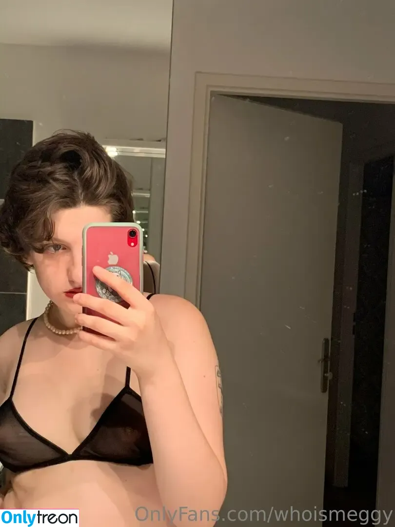 whoismeggy nude photo #0002 (whoisjiggyy)