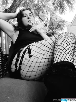 whothefkis.alice / whothefkis_____ nude photo #0019