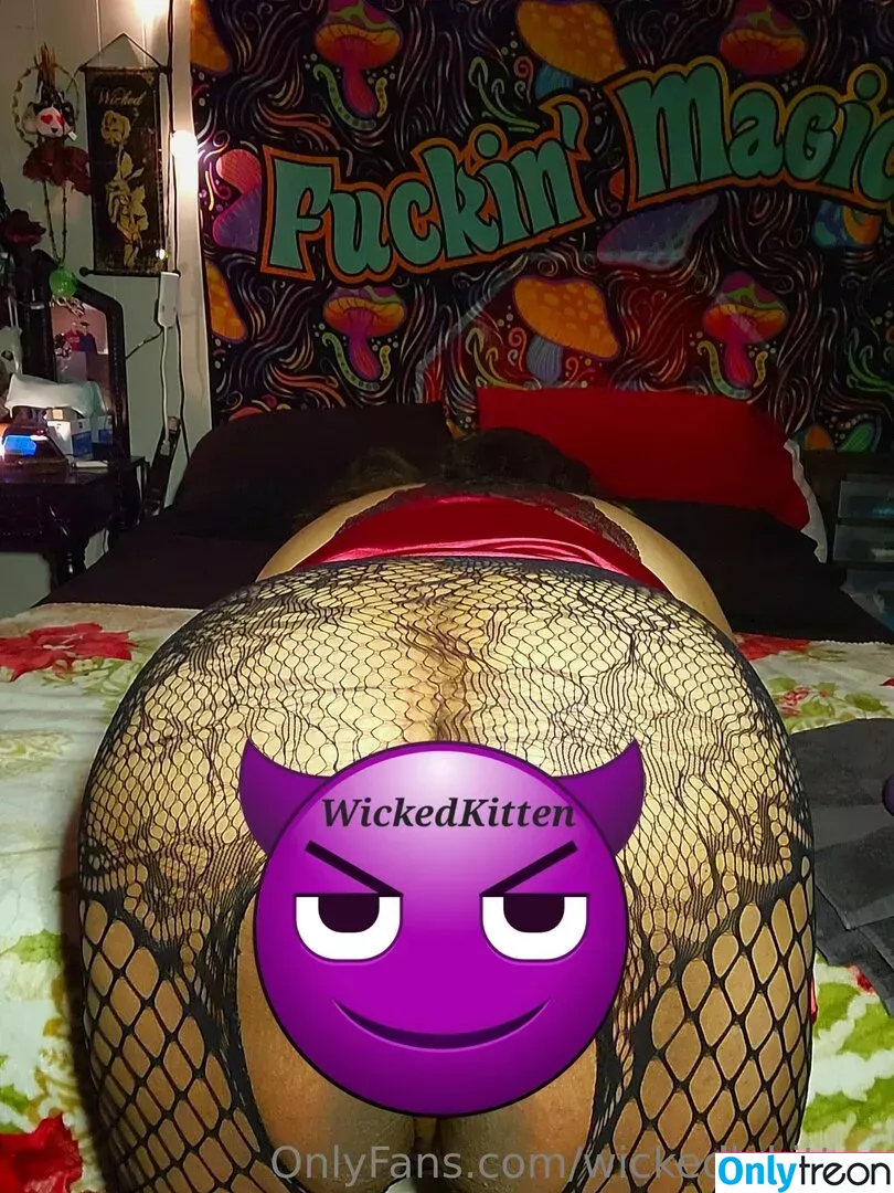 wickedlykitten nude photo #0032 (wickedkitten420)