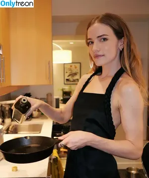 Willa Fitzgerald / willafitz nude photo #0229