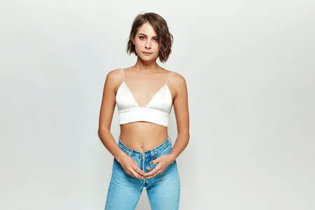 Willa Holland / willaholland nude photo #0125