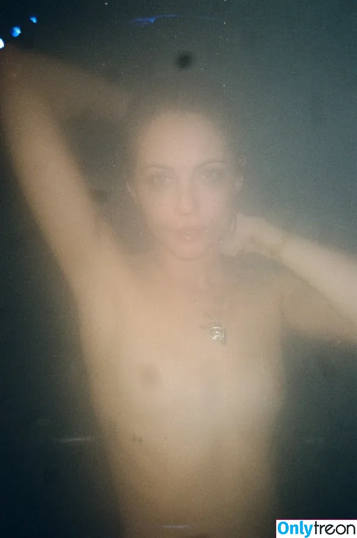 Willa Holland nude photo #0090 (willaholland)
