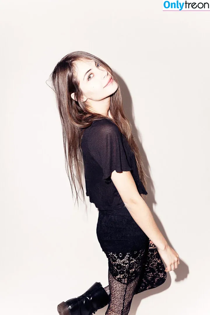 Willa Holland голая photo #0218 (pepsiholland / willaholland)