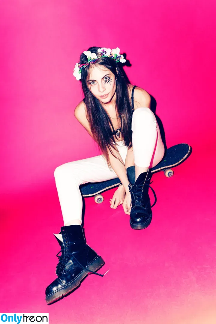 Willa Holland голая photo #0220 (pepsiholland / willaholland)