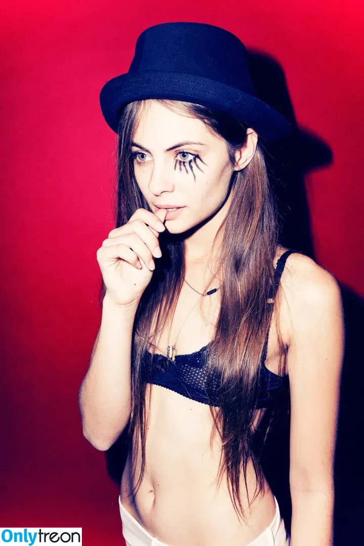 Willa Holland голая photo #0221 (pepsiholland / willaholland)