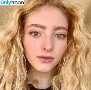 Willow Shields / willowshields фото голая #0039