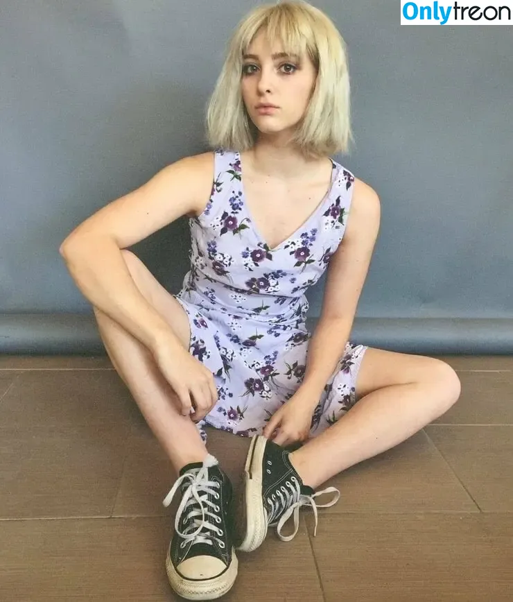 Willow Shields голая photo #0048 (willowshields)