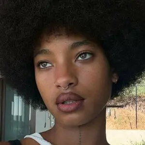 Willow Smith page