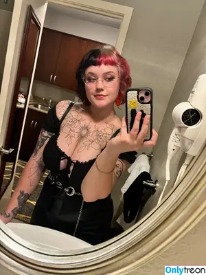 Winnie / littlewinnie / mrclitbull / winnieechang nude photo #0006