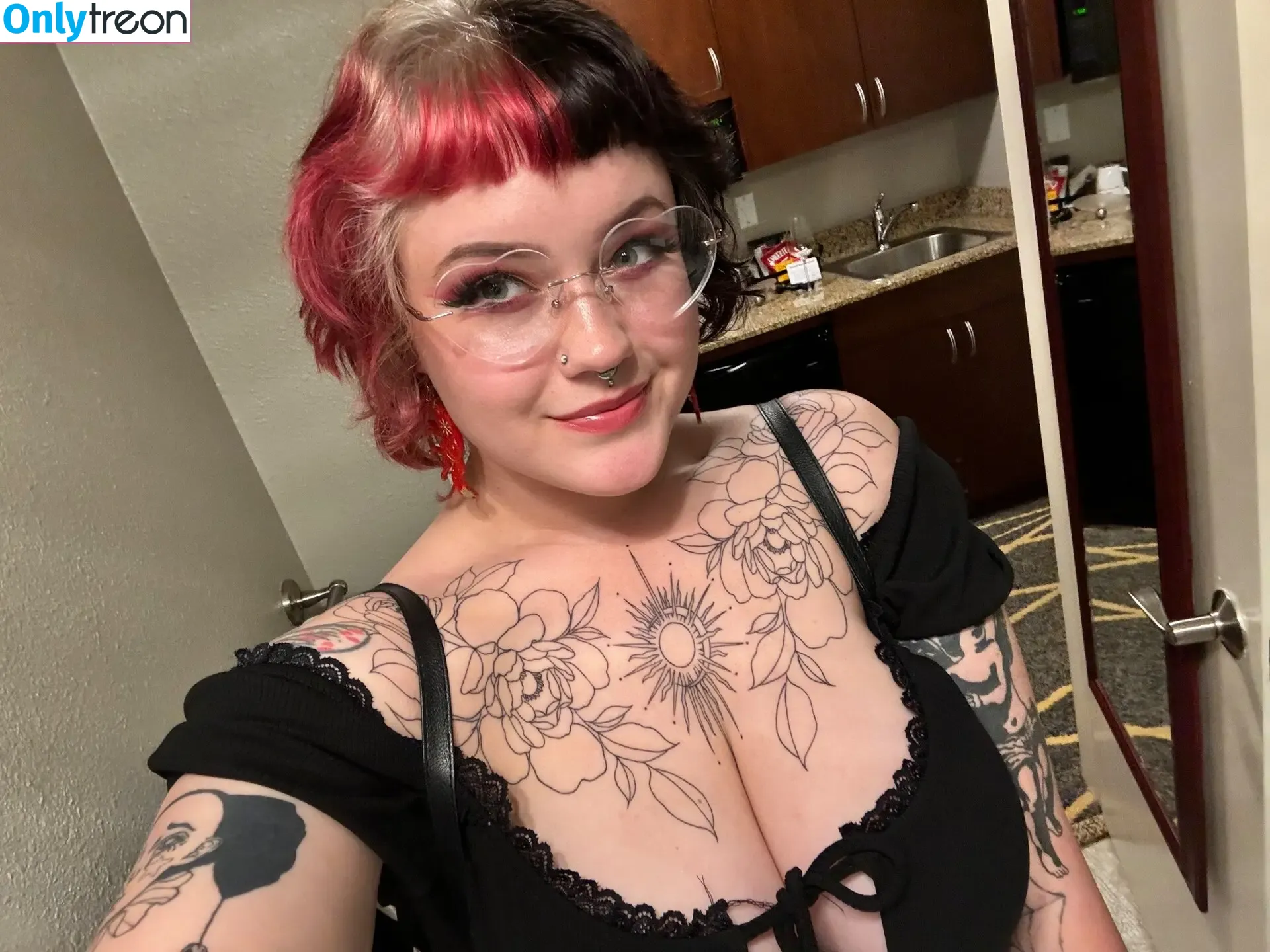 Winnie nude photo #0007 (littlewinnie / mrclitbull / winnieechang)