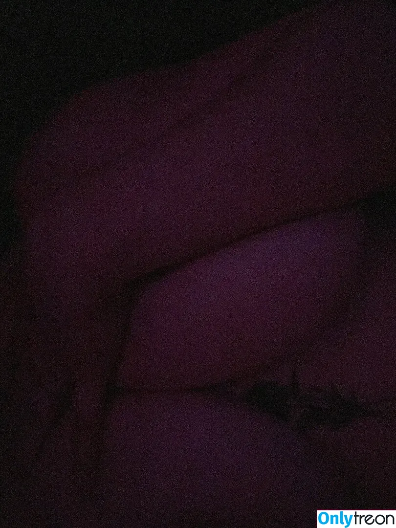 Winnie nude photo #0013 (littlewinnie / mrclitbull / winnieechang)