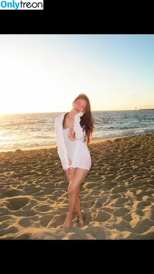 Winnie Chang / winnieechang nude photo #0250