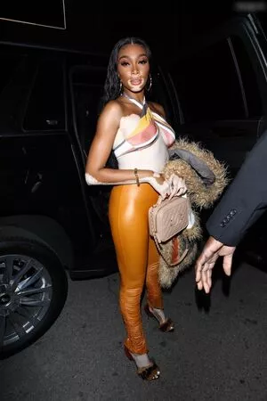 Winnie Harlow / winnieharlow фото голая #0172