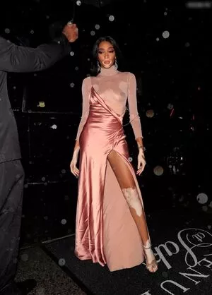 Winnie Harlow / winnieharlow фото голая #0185