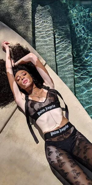 Winnie Harlow / winnieharlow фото голая #0218