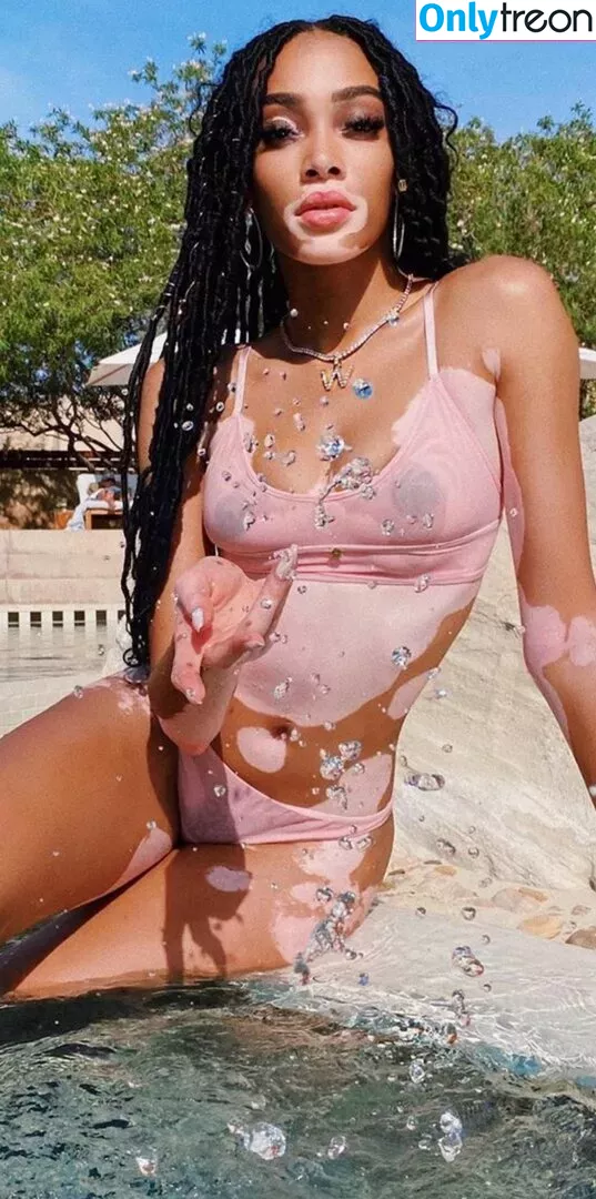 Winnie Harlow голая photo #0214 (winnieharlow)