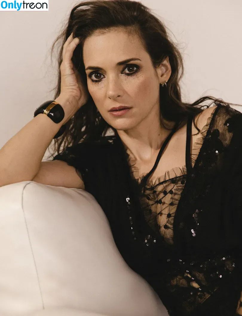 Winona Ryder nude photo #0081 (winonaryderofficial)