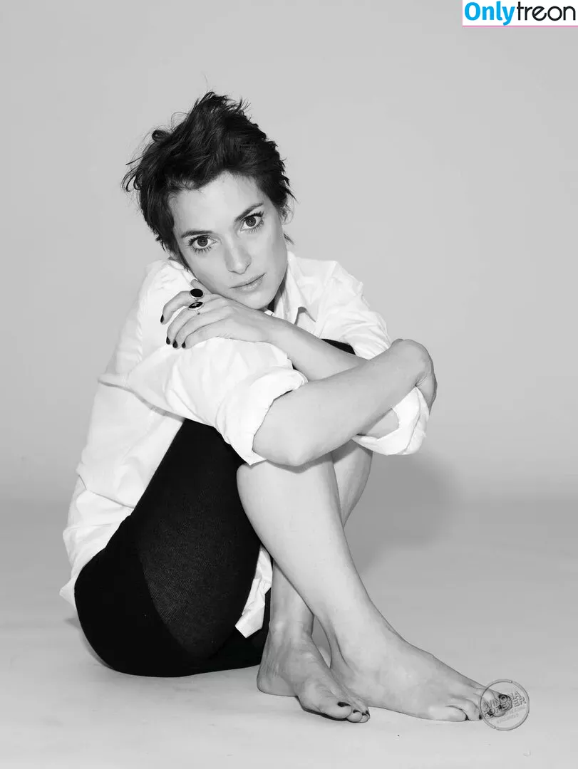 Winona Ryder голая photo #0233 (winonaryderofficial)