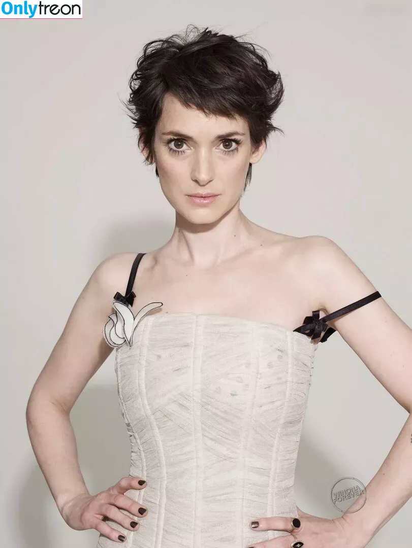 Winona Ryder голая photo #0235 (winonaryderofficial)