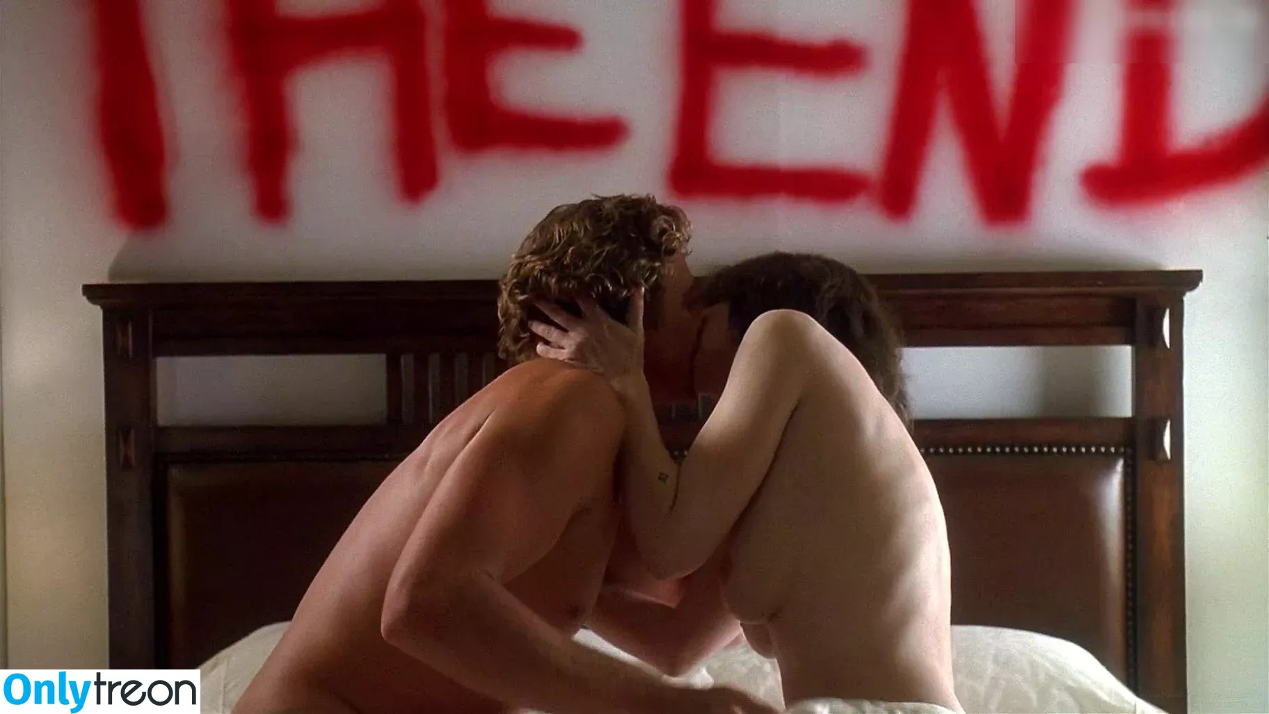 Winona Ryder nude photo #0241 (winonaryderofficial)