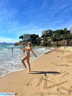 nude photo #0005