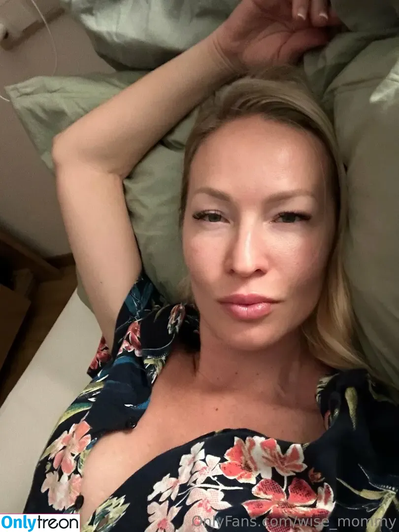 wise_mommyy nude photo #0017 (wise_mommyy)