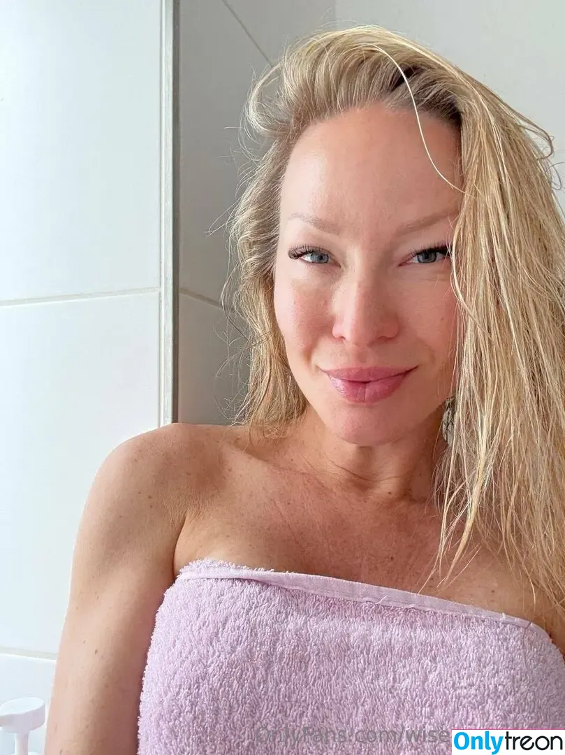 wise_mommyy nude photo #0089 (wise_mommyy)