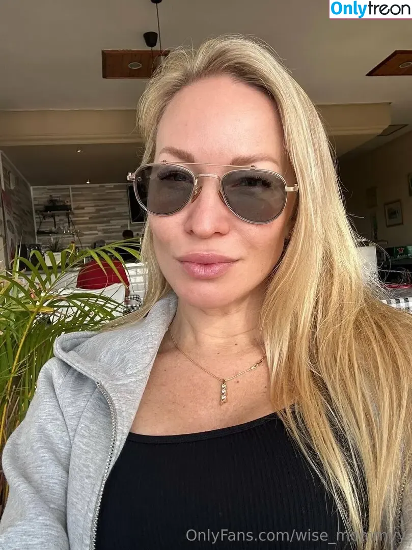 wise_mommyy nude photo #0091 (wise_mommyy)