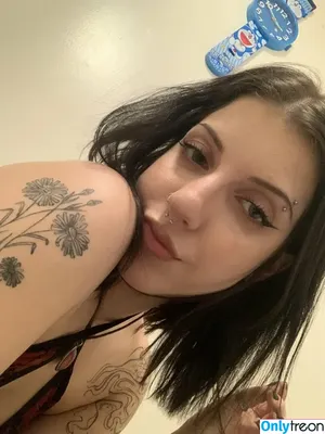 witchymommyphd / witchymummy nude photo #0001