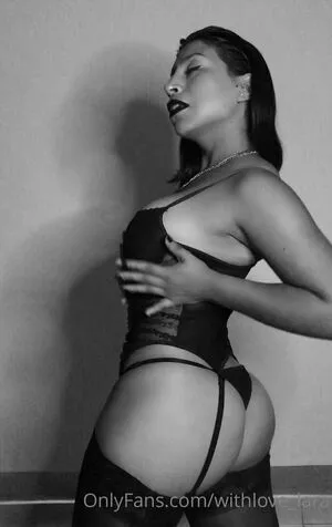 withlove_lara / withlovelaraa nude photo #0006