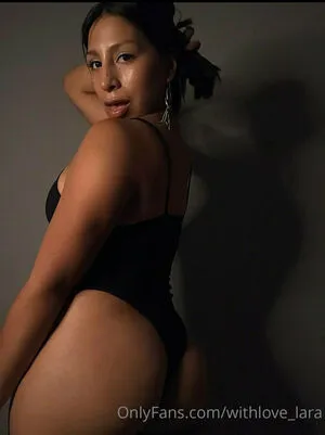 withlove_lara / withlovelaraa nude photo #0007