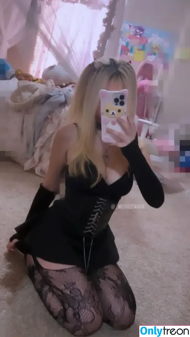 Withoutannie nude photo #0025 (_withoutannie / nuttianni)