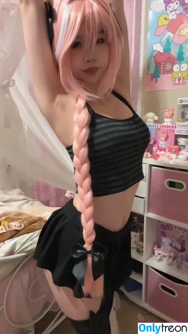 Withoutannie nude photo #0040 (_withoutannie / nuttianni)