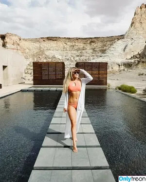 Witney Carson / witneycarson nude photo #0041