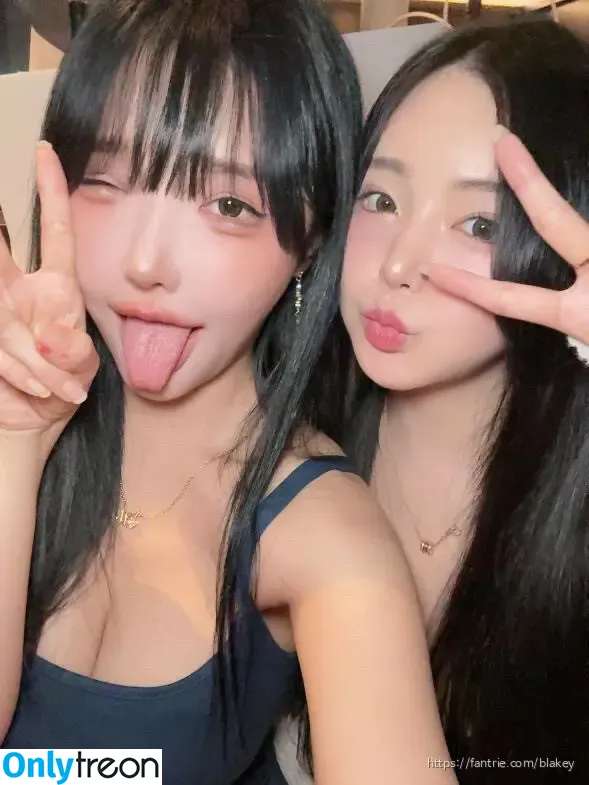 wngml774 nude photo #0079 (hkbal2 / 흑발이♥)