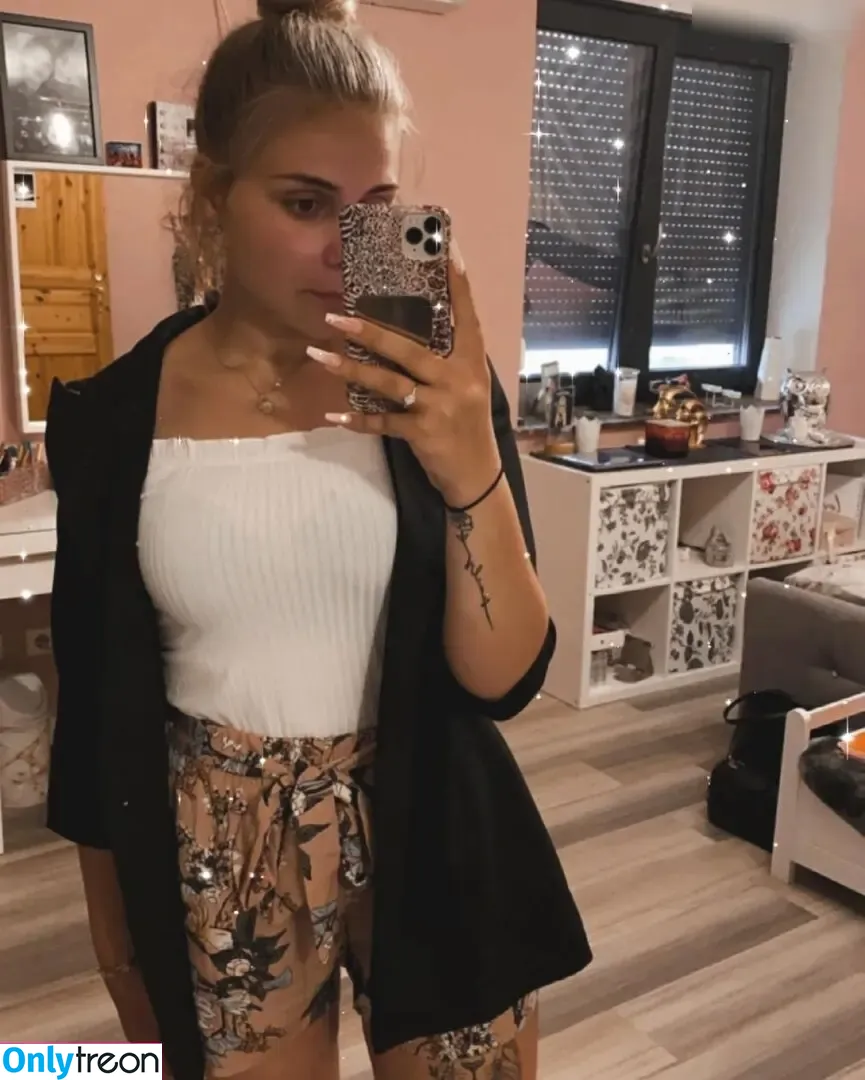 Wollnys nude photo #0019 (Wollnys)