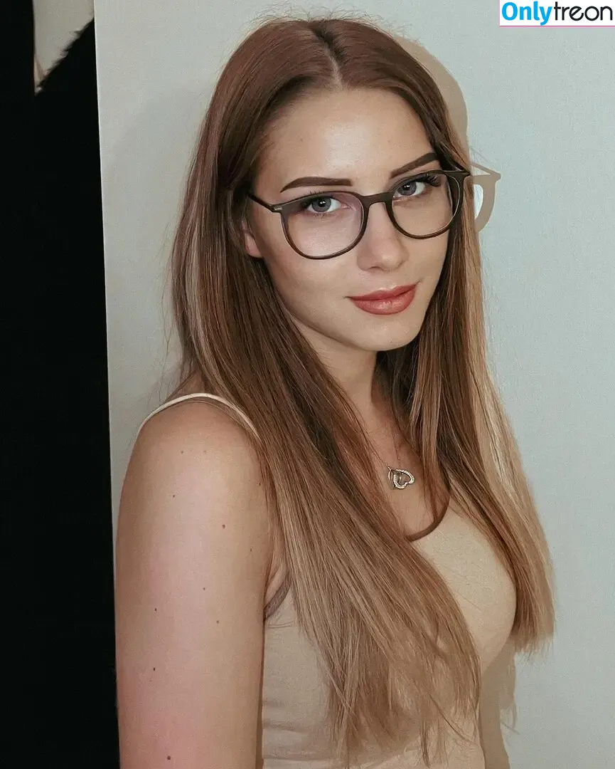 Wollnys nude photo #0068 (Wollnys)