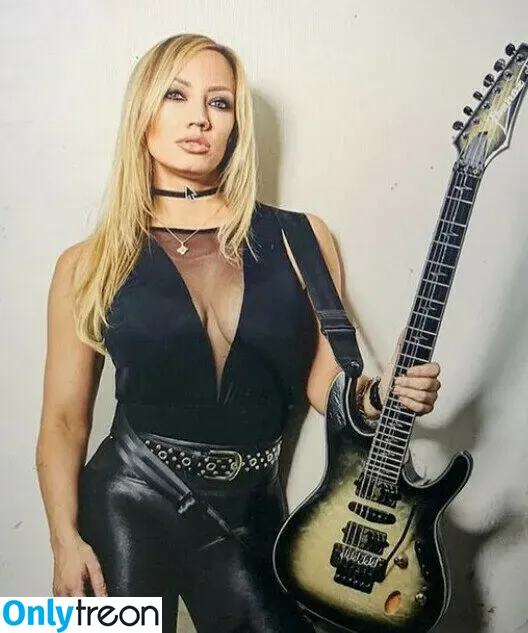 WomenMetal голая photo #0083 (WomenofMetal / thrashmetaldoll)