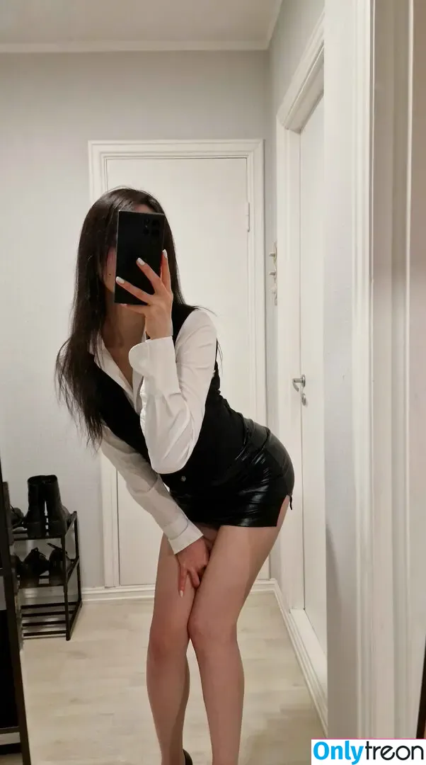 Wonnikon nude photo #0024 (Wonni__)