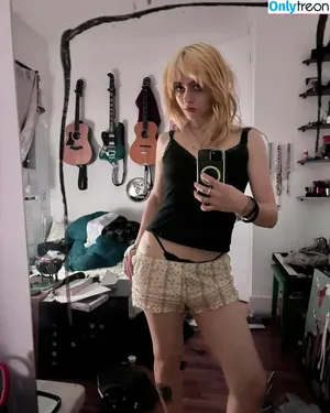 wormsheriff / Olivia O nude photo #0015