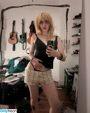 wormsheriff / Olivia O nude photo #0021