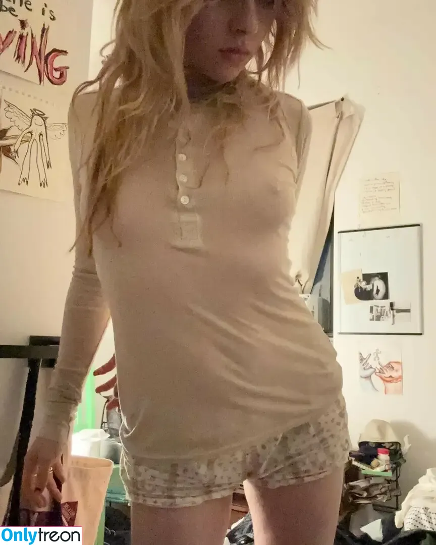 wormsheriff nude photo #0011 (Olivia O)
