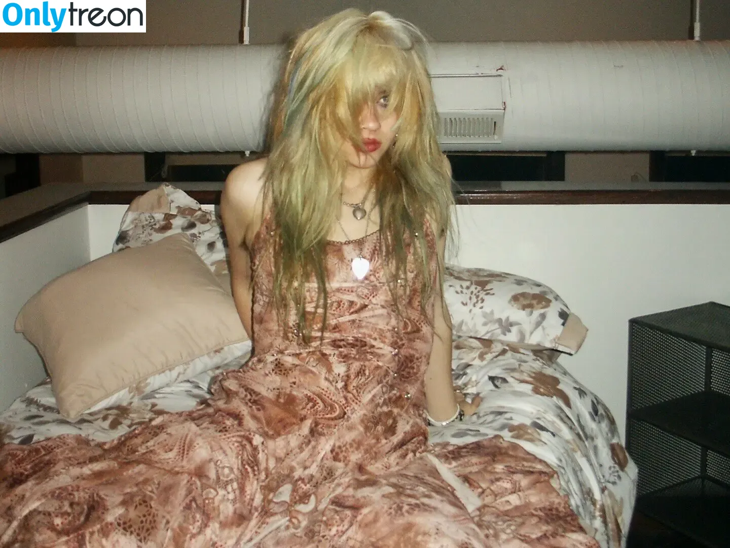wormsheriff nude photo #0037 (Olivia O)