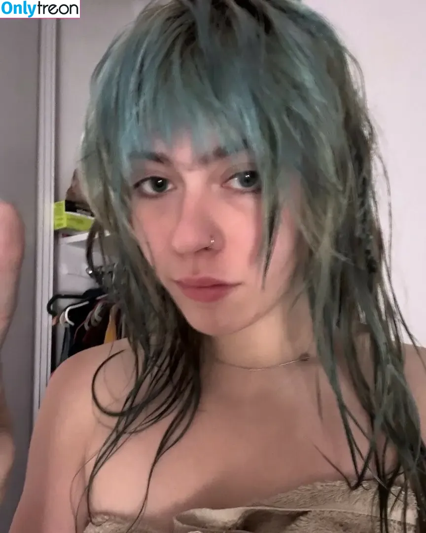 wormsheriff nude photo #0050 (Olivia O)