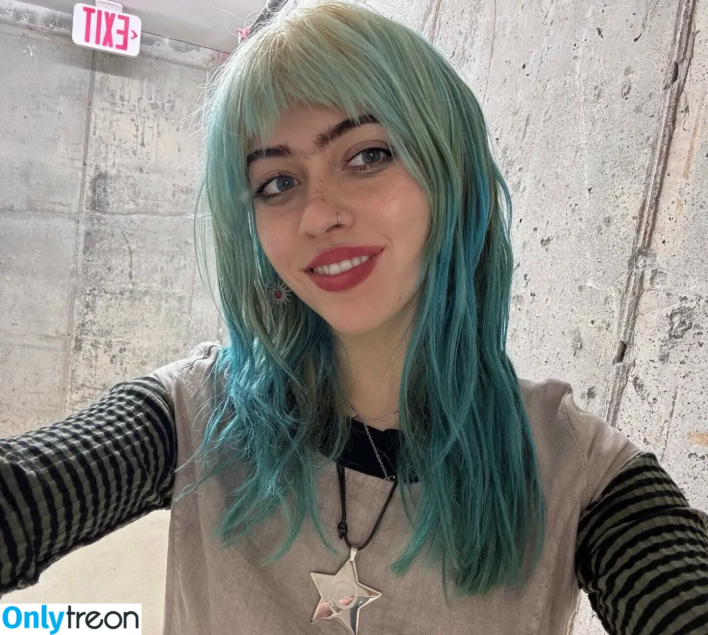 wormsheriff голая photo #0063 (Olivia O)